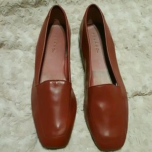 Pesaro Jenny Flats Burgundy Red